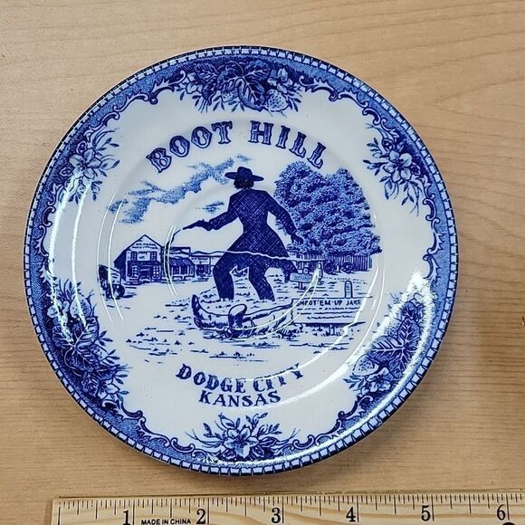 Kansas souvenirs Abilene plate, Dodge City cup and saucer , Collectible spoon - Picture 5 of 11